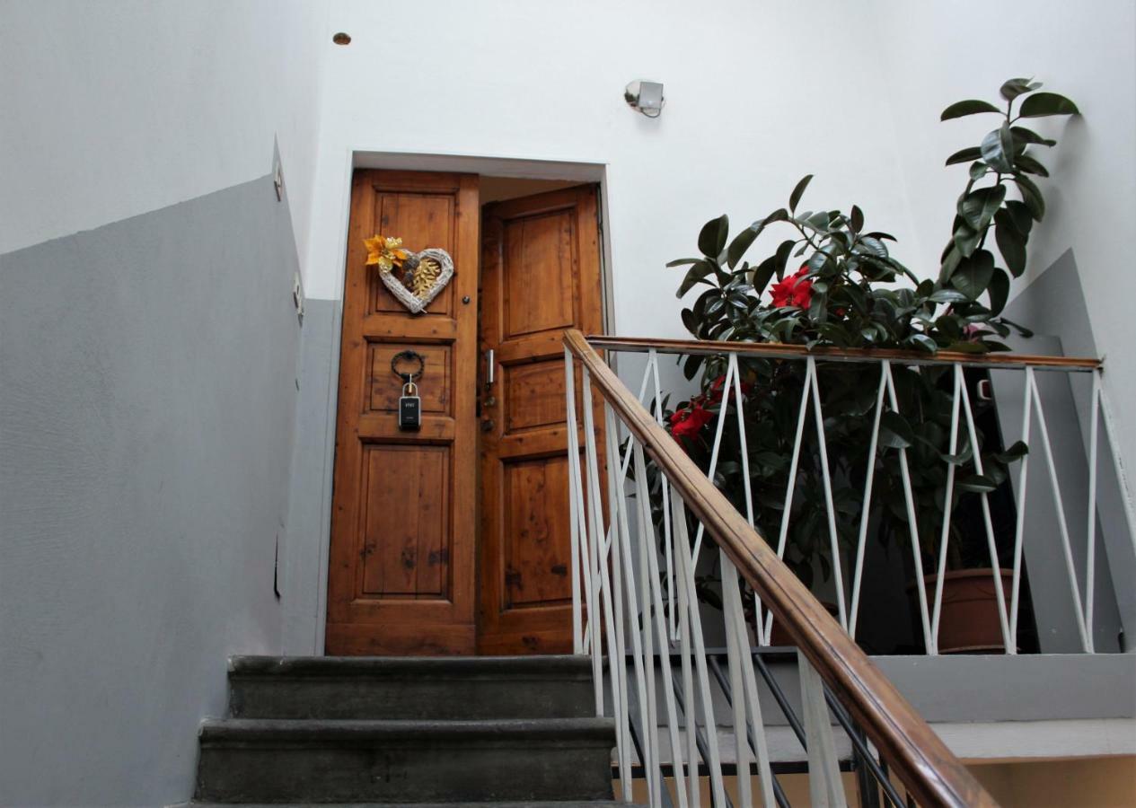 Appartamento Con Terrazza In Santa Maria Novella Флоренция Экстерьер фото